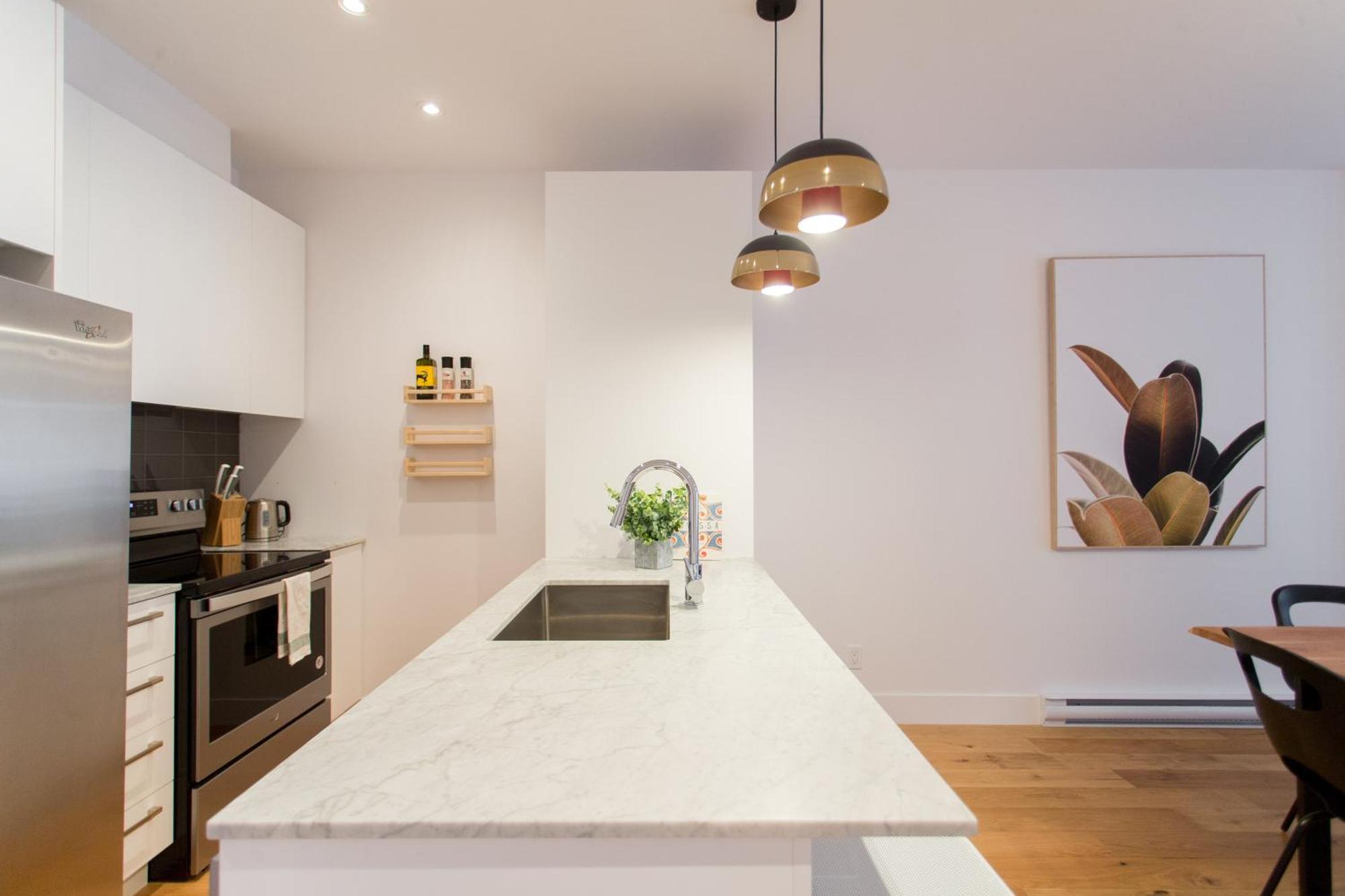 Hip, Stylish Apartment In Little Italy By Den Stays A Montréal Rom bilde