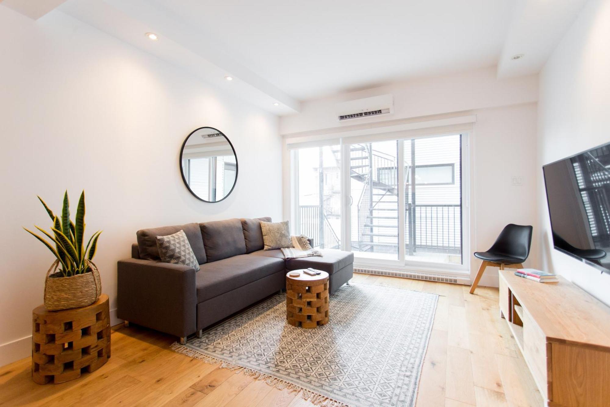 Hip, Stylish Apartment In Little Italy By Den Stays A Montréal Rom bilde